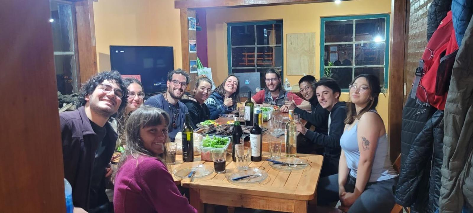 Hostel Las Cuatro Estaciones 厄尔查尔坦 外观 照片