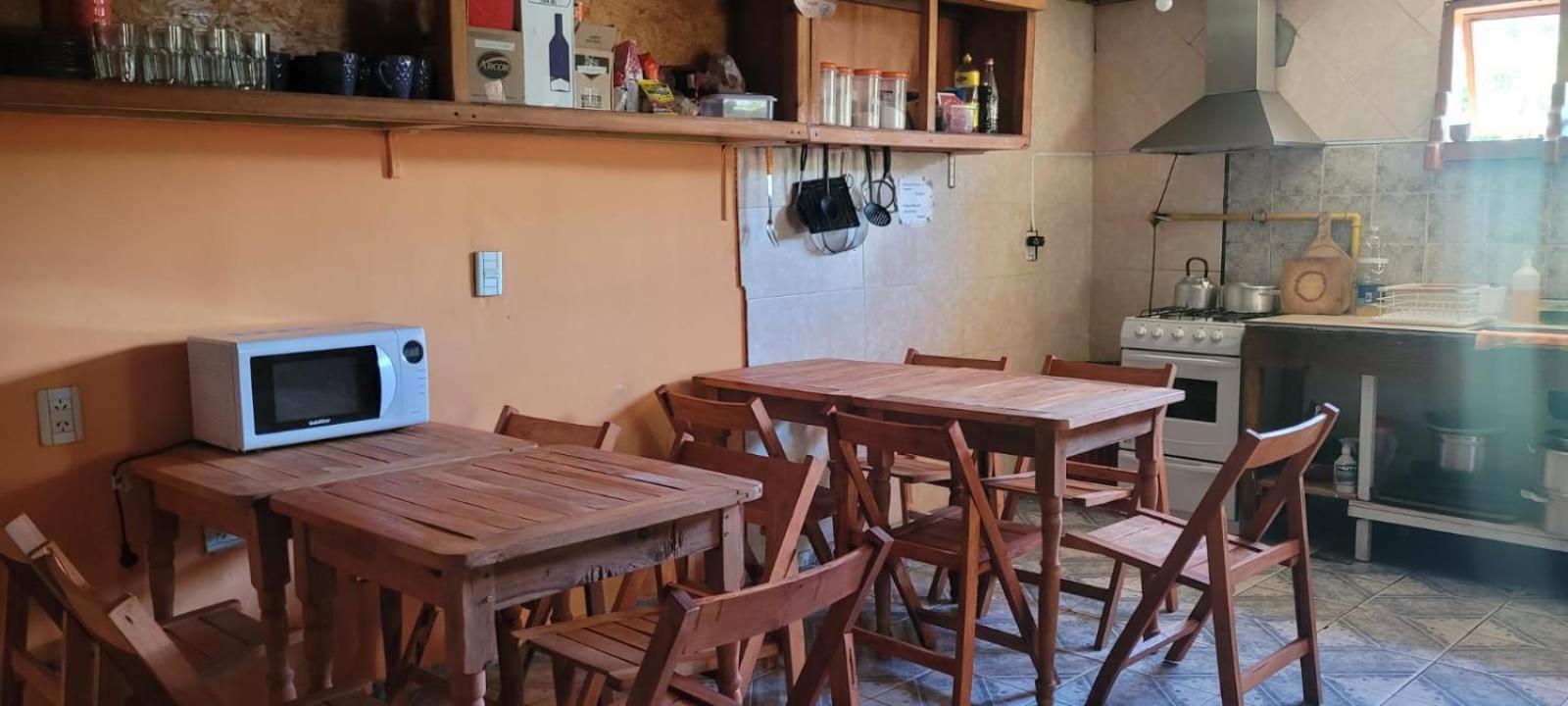 Hostel Las Cuatro Estaciones 厄尔查尔坦 外观 照片